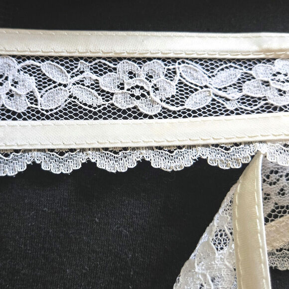 Gunne Sax by Jessica Vintage 1 3/4" Ivory Lace Trim‎ Satin Edge Old New Stock - Picture 5 of 9